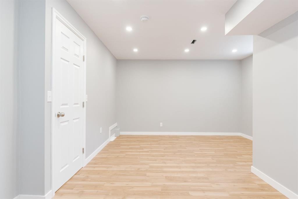 124 Fox Crescent, Fort Mcmurray, AB - Indoor Photo Showing Other Room