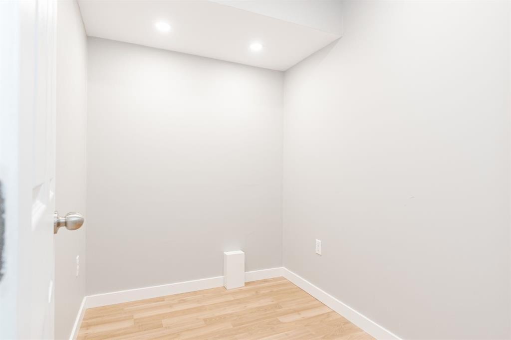 124 Fox Crescent, Fort Mcmurray, AB - Indoor Photo Showing Other Room