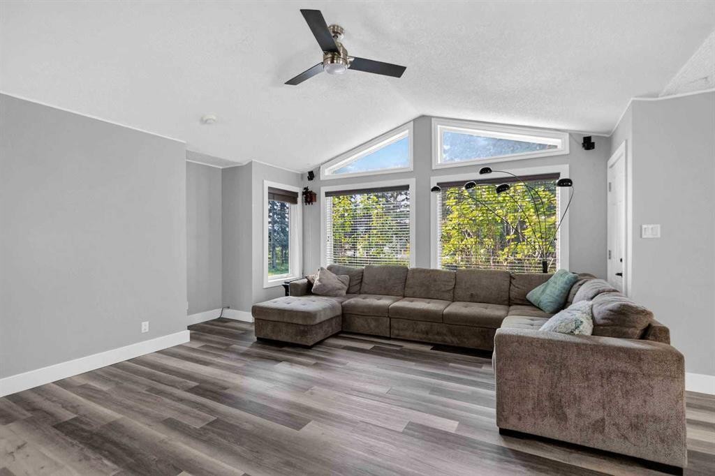 102 Gregoire Drive, Anzac, AB - Indoor Photo Showing Living Room