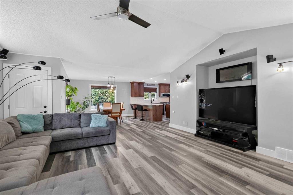 102 Gregoire Drive, Anzac, AB - Indoor Photo Showing Living Room