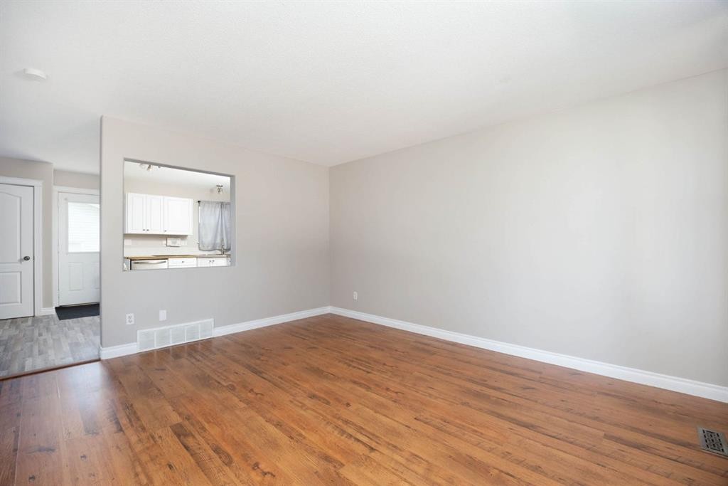 632 Athabasca Avenue, Fort Mcmurray, AB - Indoor Photo Showing Other Room