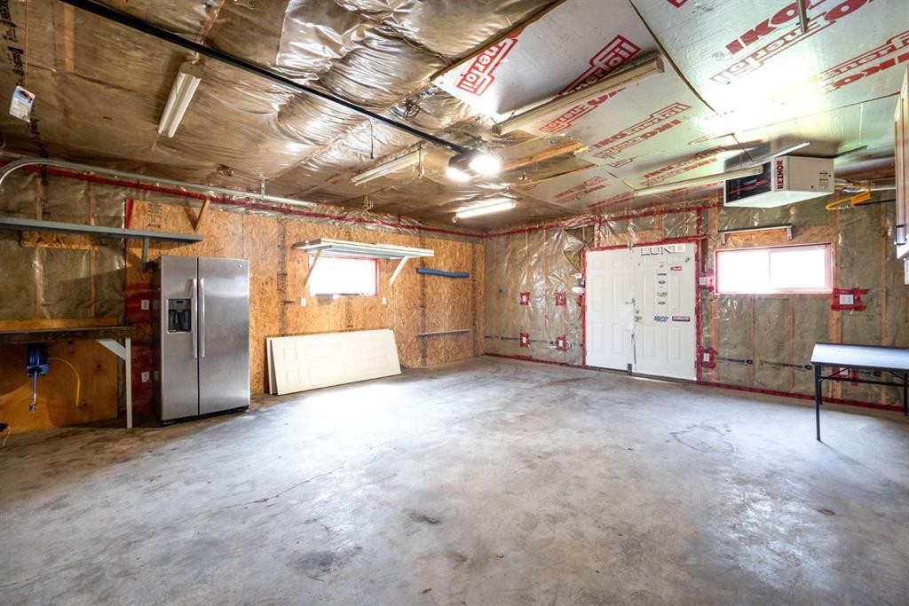 632 Athabasca Avenue, Fort Mcmurray, AB - Indoor Photo Showing Garage