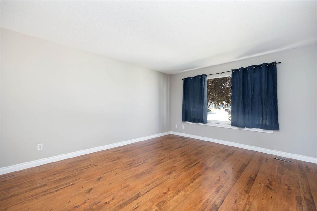 632 Athabasca Avenue, Fort Mcmurray, AB - Indoor Photo Showing Other Room