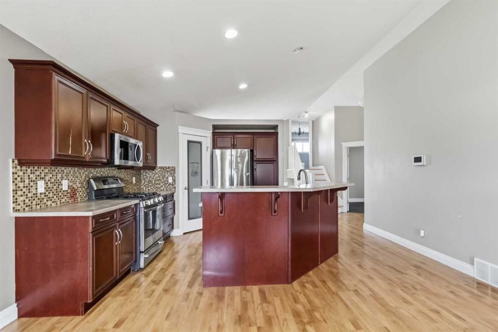 173 Coyote Crescent, Fort Mcmurray, AB - Indoor Photo Showing Kitchen