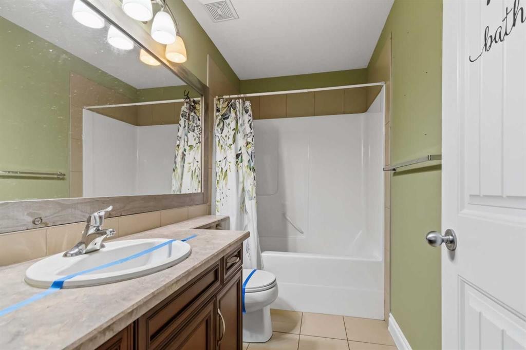 173 Coyote Crescent, Fort Mcmurray, AB - Indoor Photo Showing Bathroom