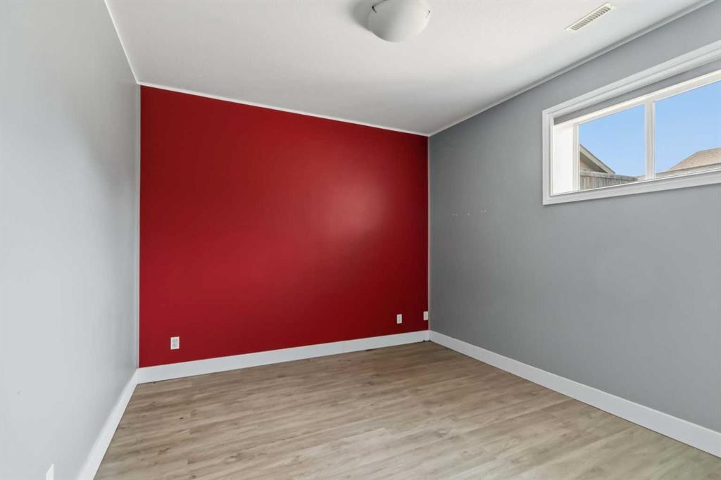 173 Coyote Crescent, Fort Mcmurray, AB - Indoor Photo Showing Other Room