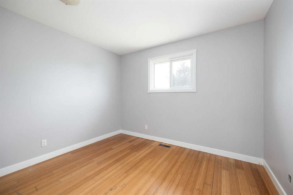 102 Hinge Bay, Fort Mcmurray, AB
