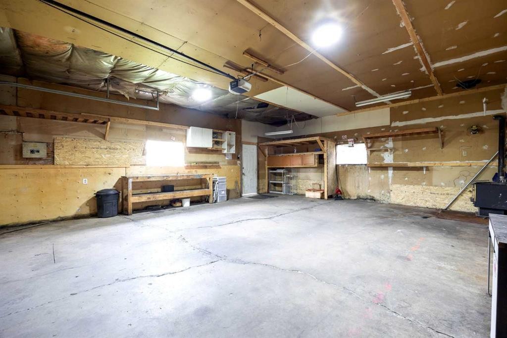 102 Hinge Bay, Fort Mcmurray, AB