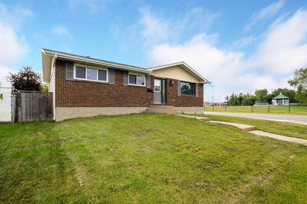 102 Hinge Bay, Fort Mcmurray, AB