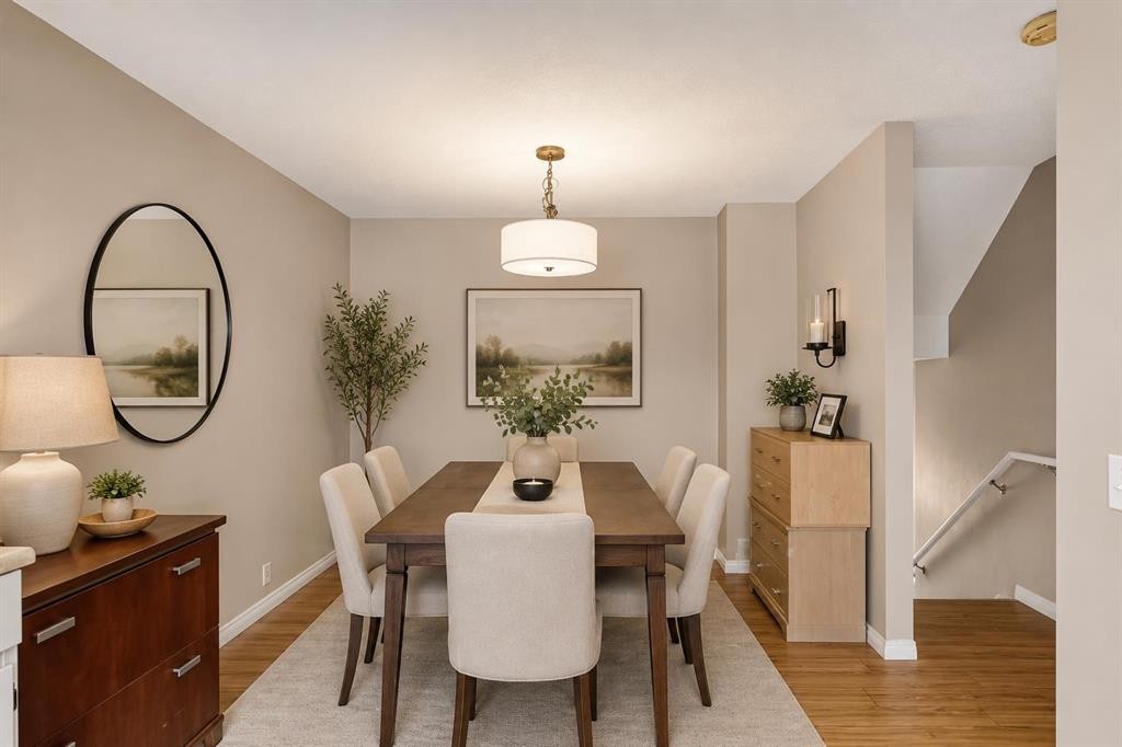 134 Wylie Place, Fort Mcmurray, AB - Indoor Photo Showing Dining Room
