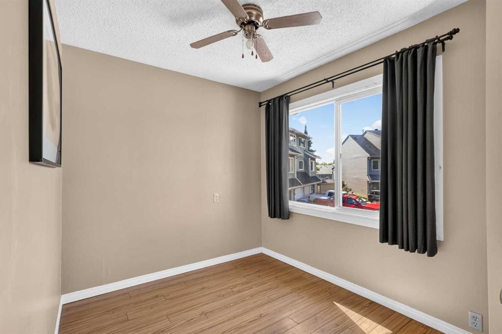 134 Wylie Place, Fort Mcmurray, AB - Indoor Photo Showing Other Room