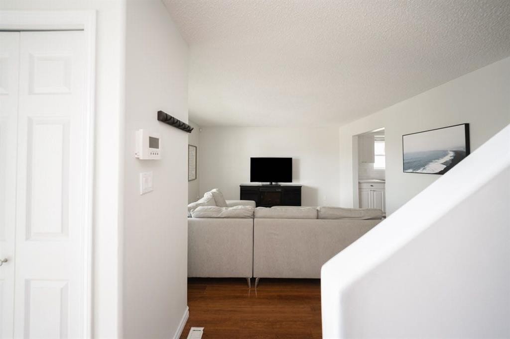 53-100 St.Laurent Way, Fort Mcmurray, AB - Indoor