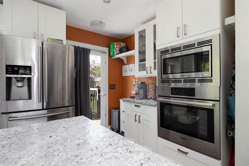 134 Farrell Bay, Fort Mcmurray, AB - Indoor Photo Showing Kitchen