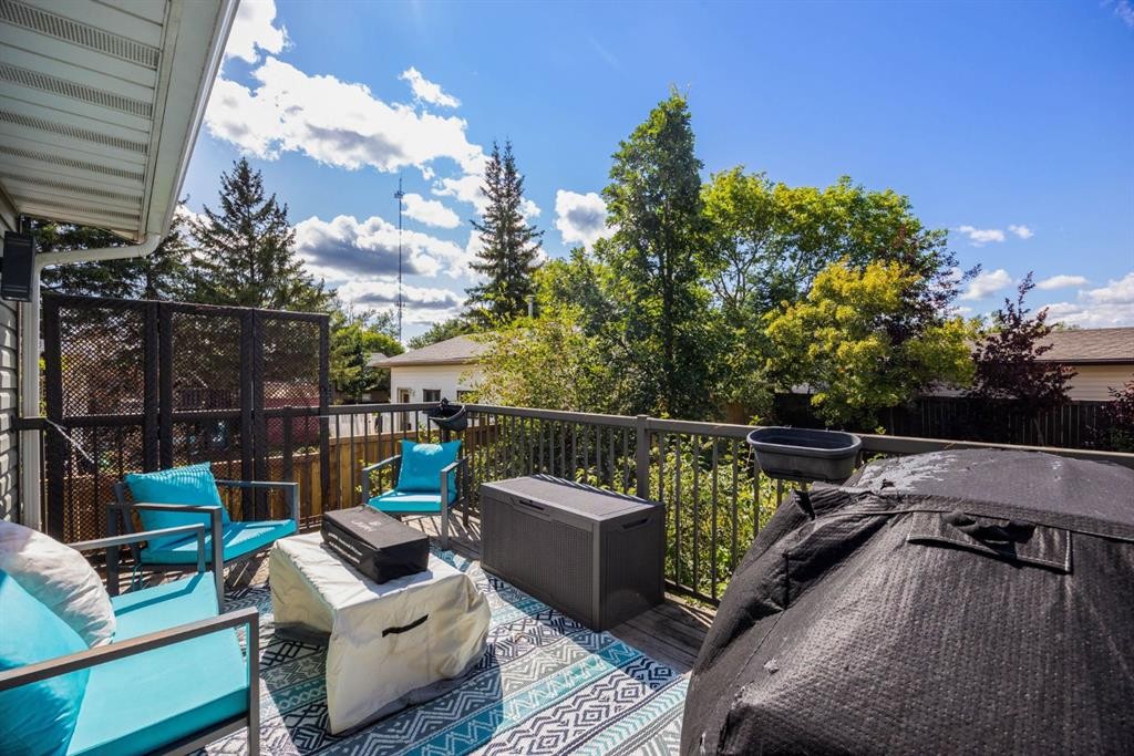 134 Farrell Bay, Fort Mcmurray, AB - Outdoor With Deck Patio Veranda