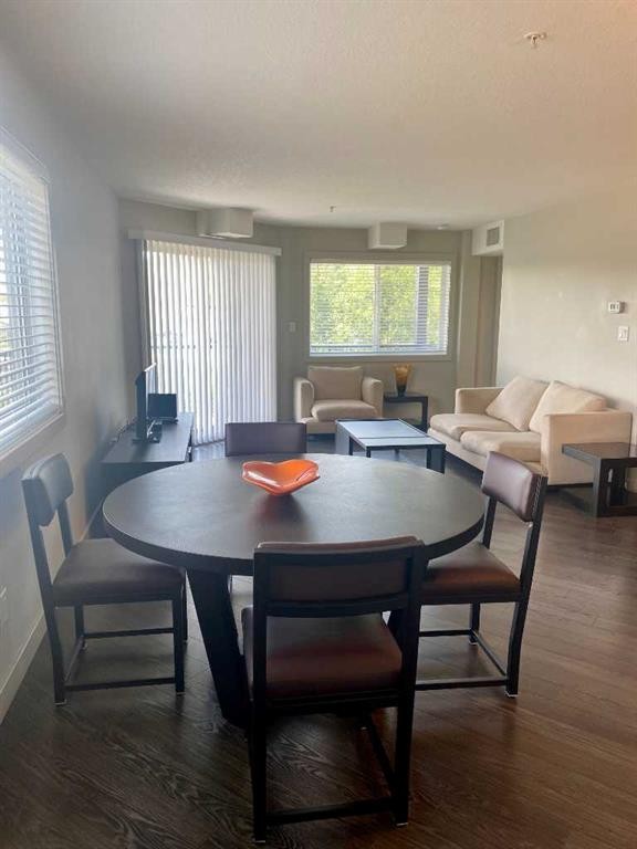 2206-7901 King Street, Fort Mcmurray, AB - Indoor Photo Showing Dining Room