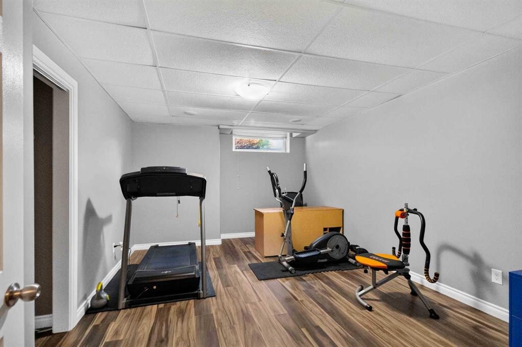 443 Pacific Crescent, Fort Mcmurray, AB - Indoor Photo Showing Gym Room