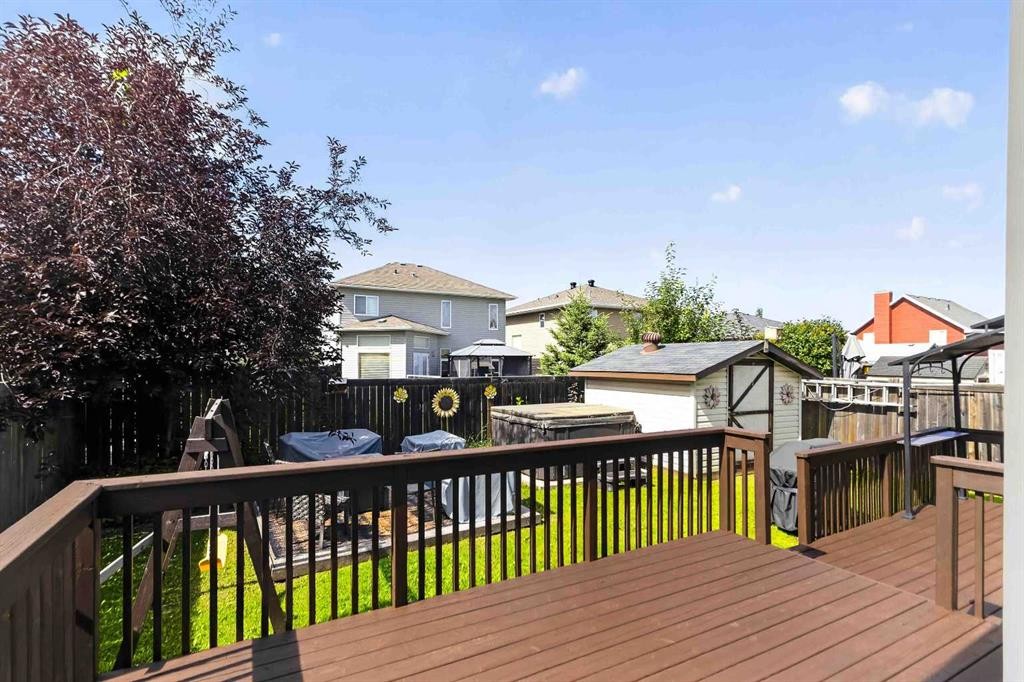 443 Pacific Crescent, Fort Mcmurray, AB - Outdoor With Deck Patio Veranda With Exterior