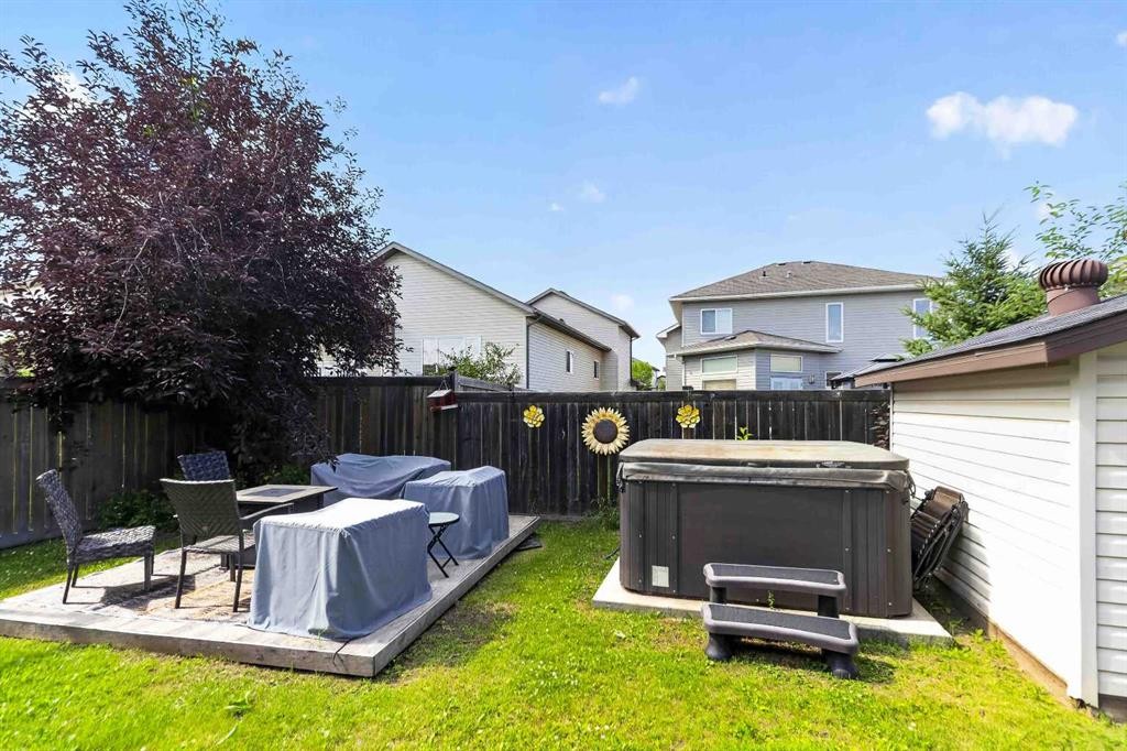 443 Pacific Crescent, Fort Mcmurray, AB - Outdoor