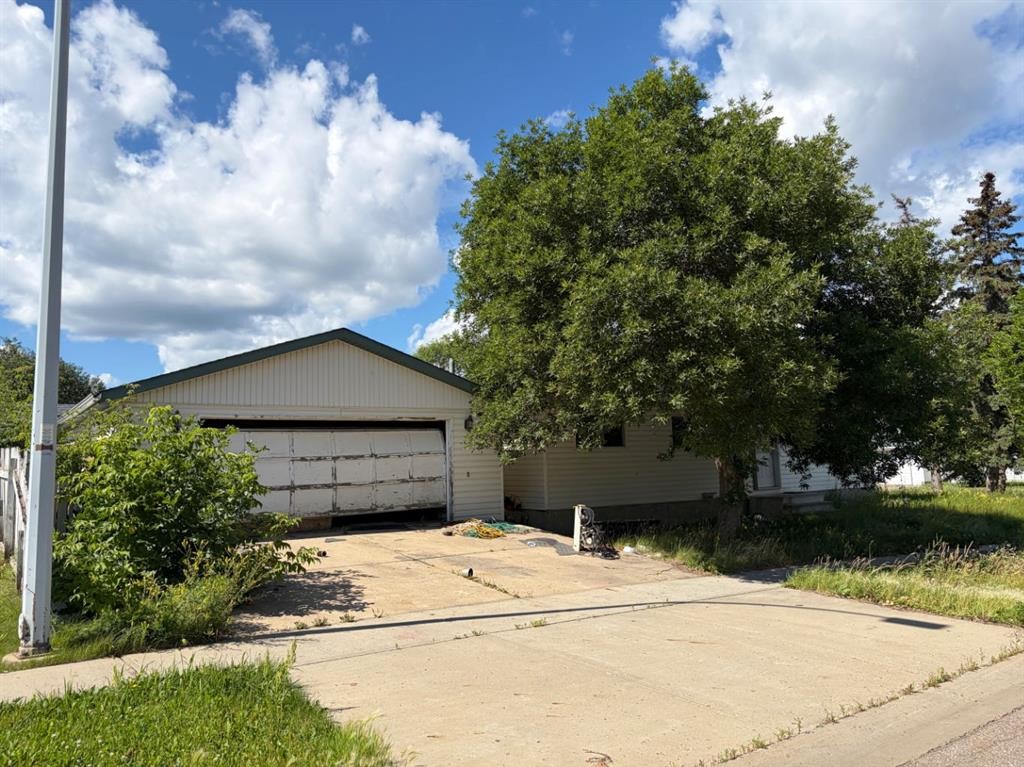 144 Beaumont Crescent, Fort Mcmurray, AB - Outdoor