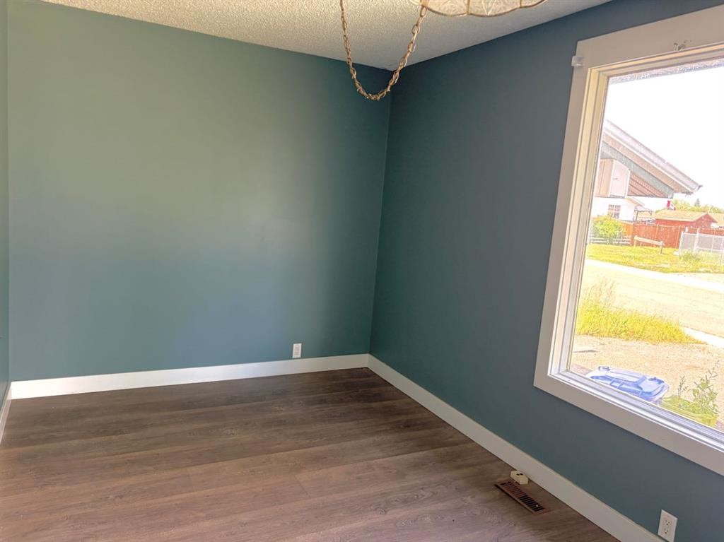 144 Beaumont Crescent, Fort Mcmurray, AB - Indoor Photo Showing Other Room
