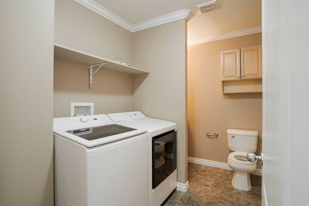 18-193 O'Coffey Crescent, Fort Mcmurray, AB - Indoor Photo Showing Laundry Room