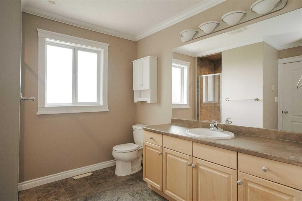 18-193 O'Coffey Crescent, Fort Mcmurray, AB - Indoor Photo Showing Bathroom