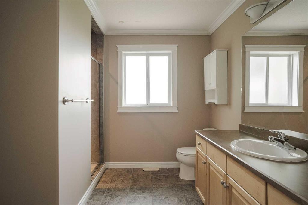 18-193 O'Coffey Crescent, Fort Mcmurray, AB - Indoor Photo Showing Bathroom