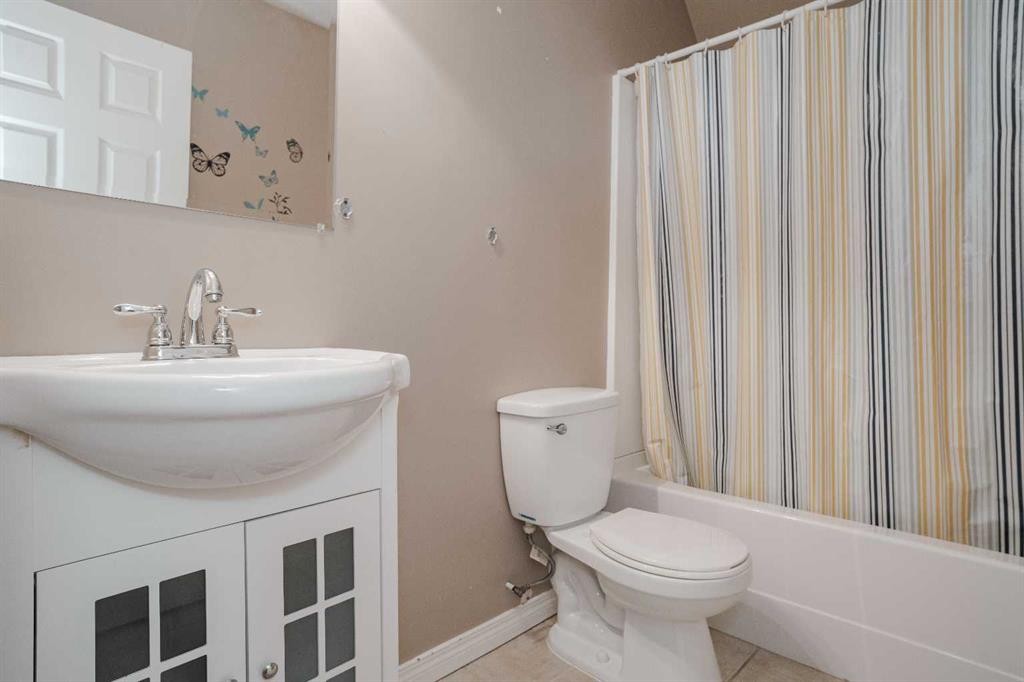 18-193 O'Coffey Crescent, Fort Mcmurray, AB - Indoor Photo Showing Bathroom