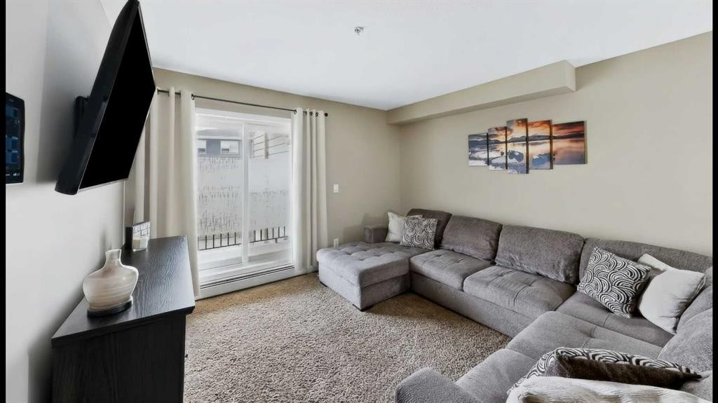 524-201 Abasand Drive, Fort Mcmurray, AB - Indoor Photo Showing Living Room