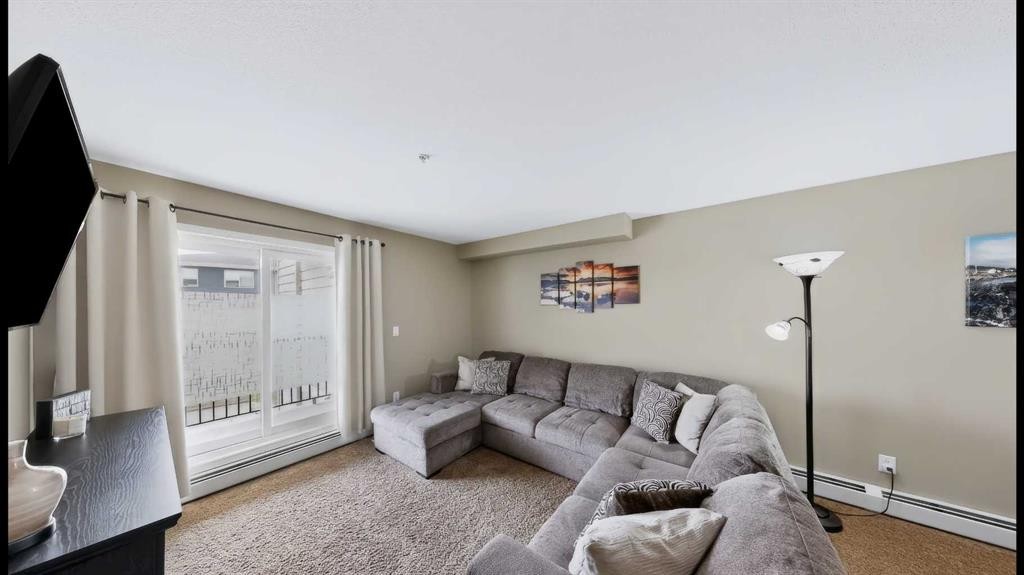 524-201 Abasand Drive, Fort Mcmurray, AB - Indoor Photo Showing Living Room