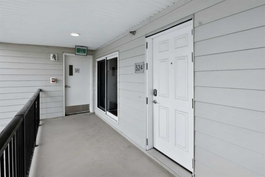 524-201 Abasand Drive, Fort Mcmurray, AB - Outdoor With Exterior