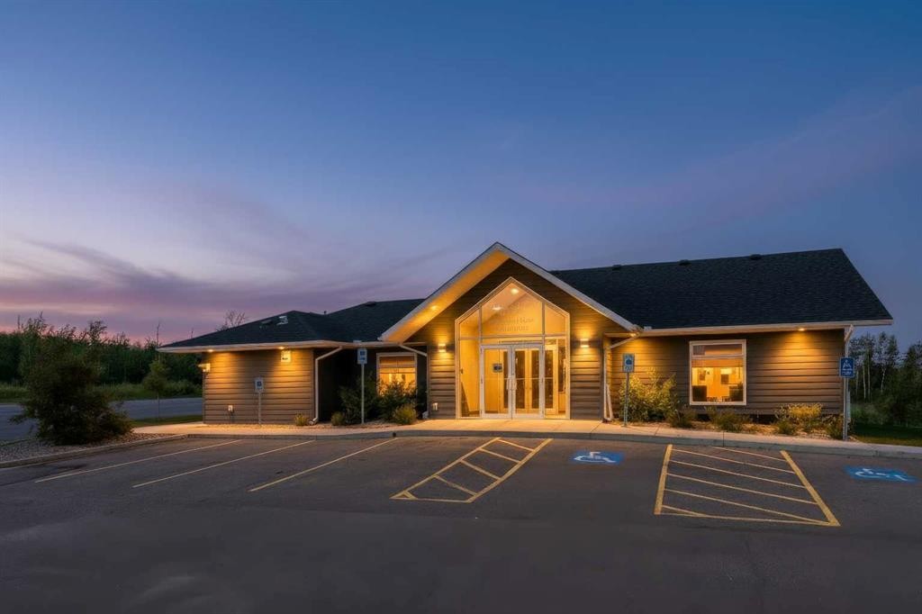 524-201 Abasand Drive, Fort Mcmurray, AB - Outdoor