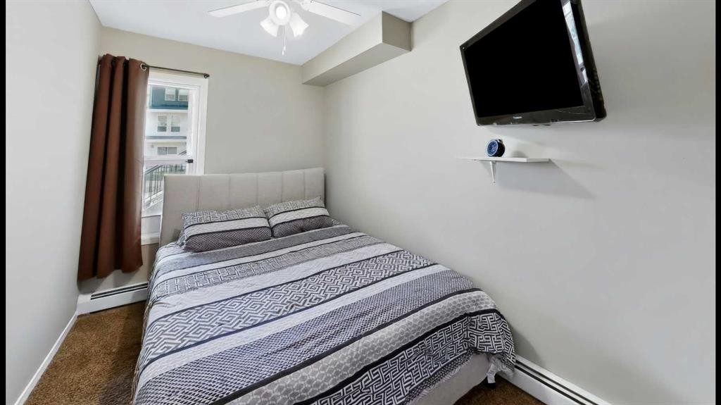 524-201 Abasand Drive, Fort Mcmurray, AB - Indoor Photo Showing Bedroom