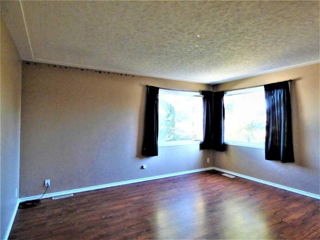 10322 104 Avenue, Lac La Biche, AB - Indoor Photo Showing Other Room
