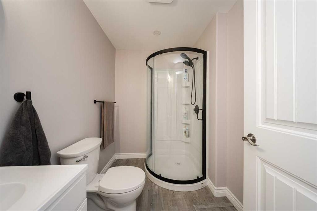 521 Walnut Crescent, Fort Mcmurray, AB - Indoor Photo Showing Bathroom