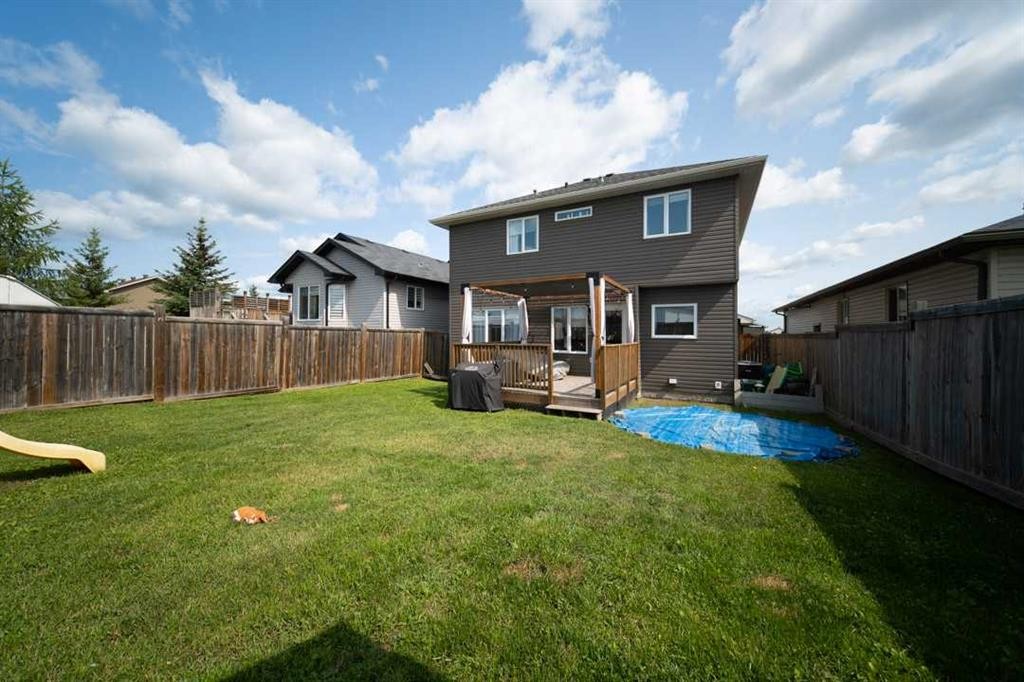 521 Walnut Crescent, Fort Mcmurray, AB - Outdoor With Deck Patio Veranda With Exterior
