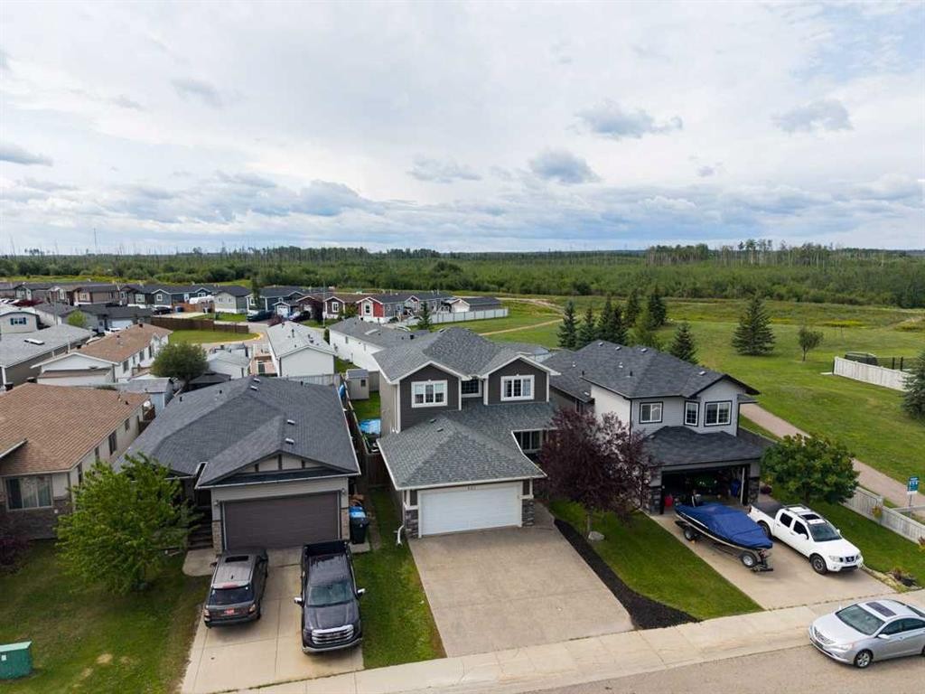521 Walnut Crescent, Fort Mcmurray, AB - Outdoor With View
