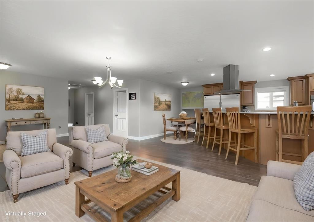 125 Beardsley Crescent, Fort Mcmurray, AB - Indoor Photo Showing Living Room