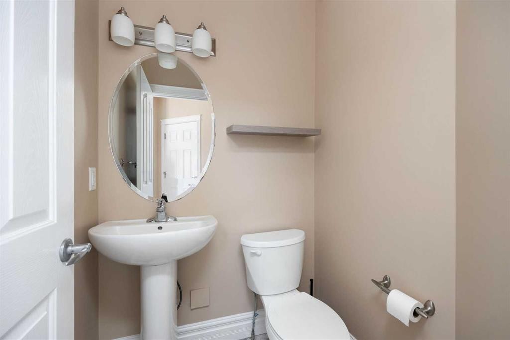 154 Athabasca Crescent, Fort Mcmurray, AB - Indoor Photo Showing Bathroom