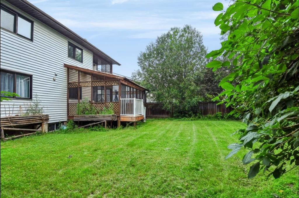 245 Bacon Place, Fort Mcmurray, AB - Outdoor