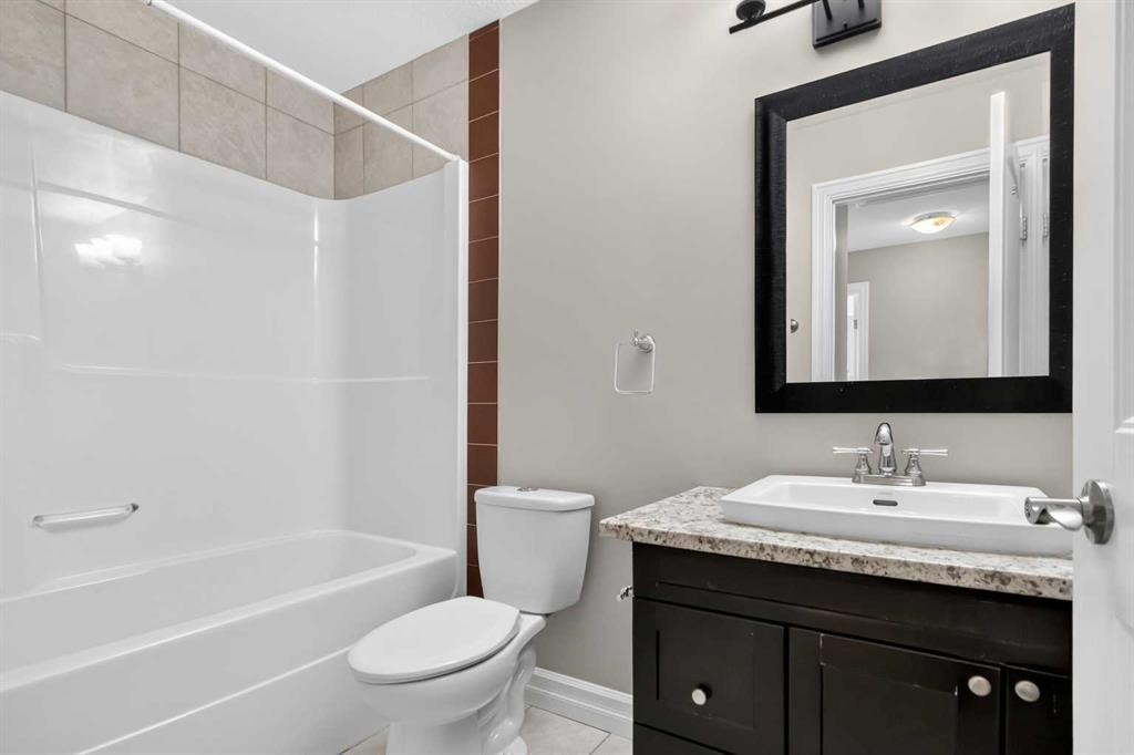 104 Killdeer Way, Fort Mcmurray, AB - Indoor Photo Showing Bathroom