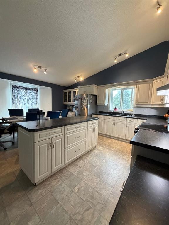 708 6 Street, Smith, AB - Indoor Photo Showing Kitchen