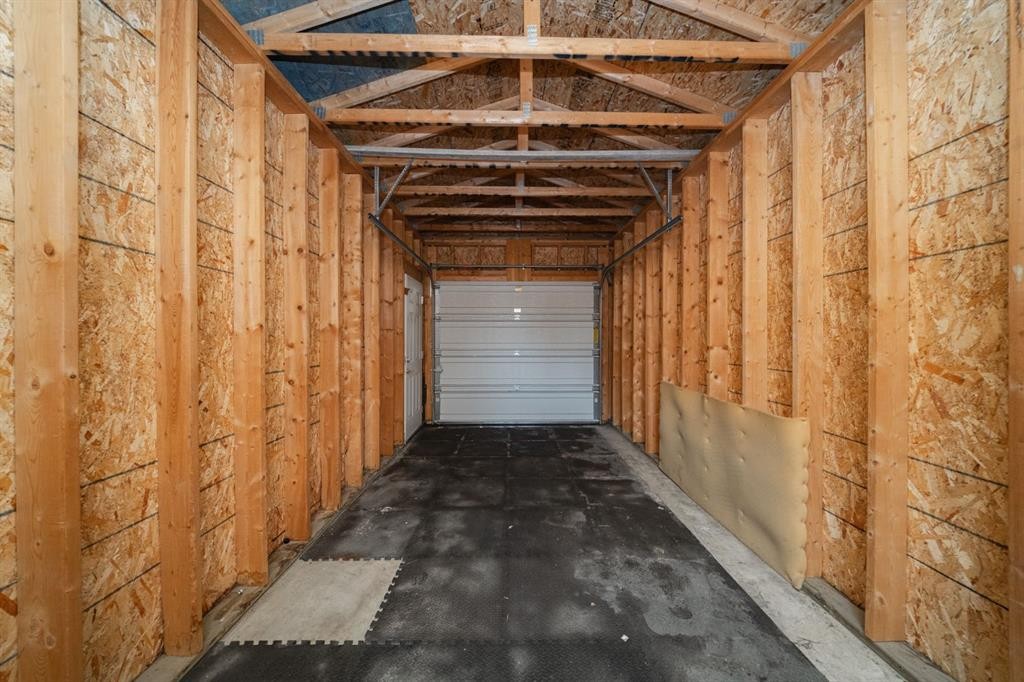 152 Cree Road, Fort Mcmurray, AB - Indoor Photo Showing Garage