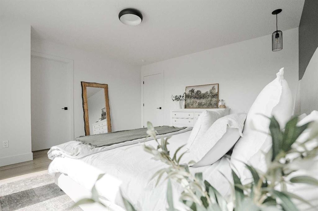 123 Athabasca Crescent, Fort Mcmurray, AB - Indoor Photo Showing Bedroom