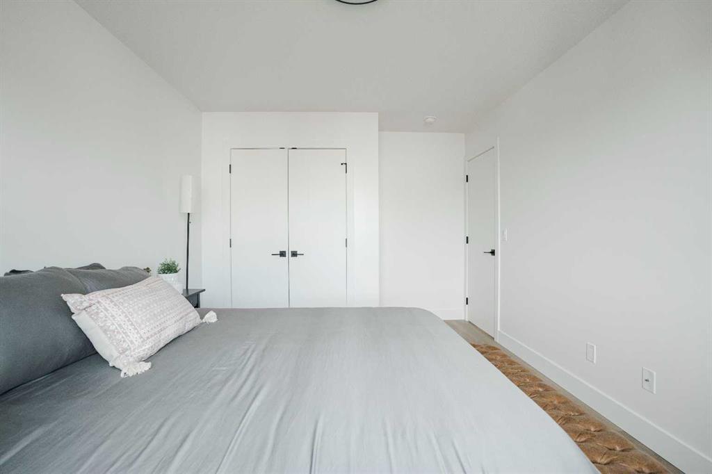 123 Athabasca Crescent, Fort Mcmurray, AB - Indoor Photo Showing Bedroom