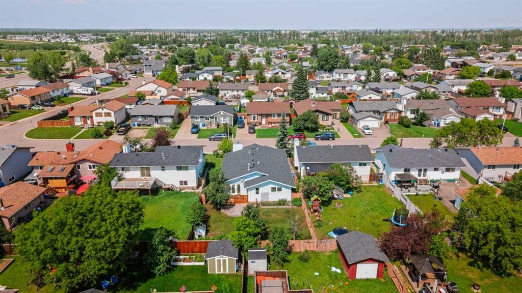 125 Oaks Crescent, Fort Mcmurray, AB - Outdoor With View