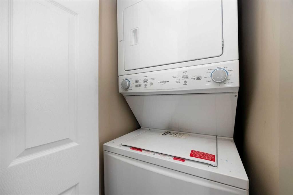 2302-200 Lougheed Drive, Fort Mcmurray, AB - Indoor Photo Showing Laundry Room