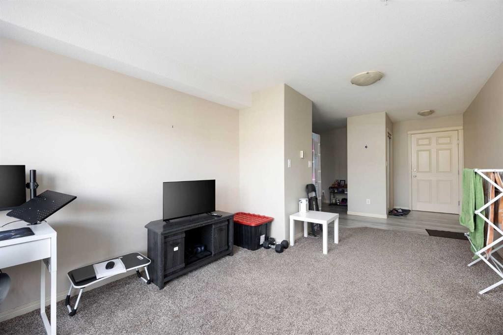 2302-200 Lougheed Drive, Fort Mcmurray, AB - Indoor