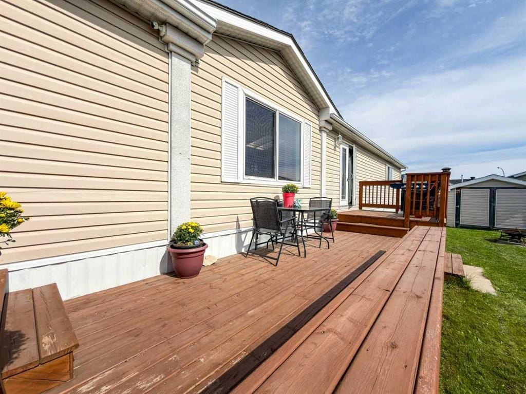 373 Harpe Way, Fort Mcmurray, AB - Outdoor With Exterior