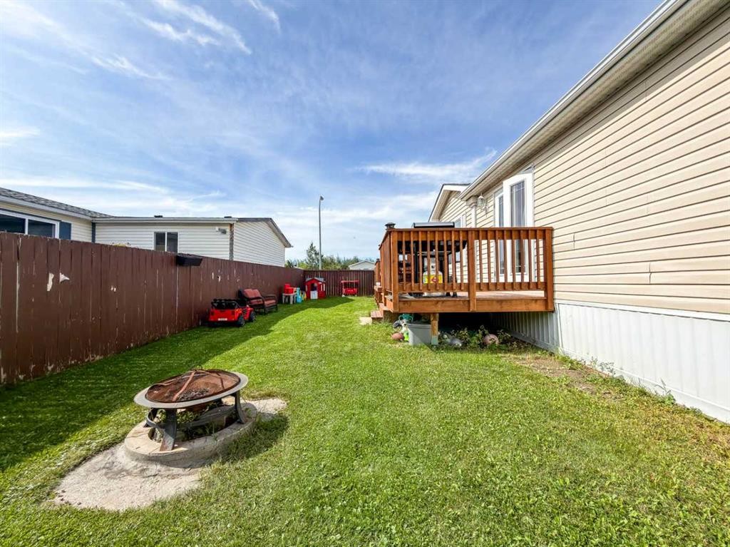 373 Harpe Way, Fort Mcmurray, AB - Outdoor